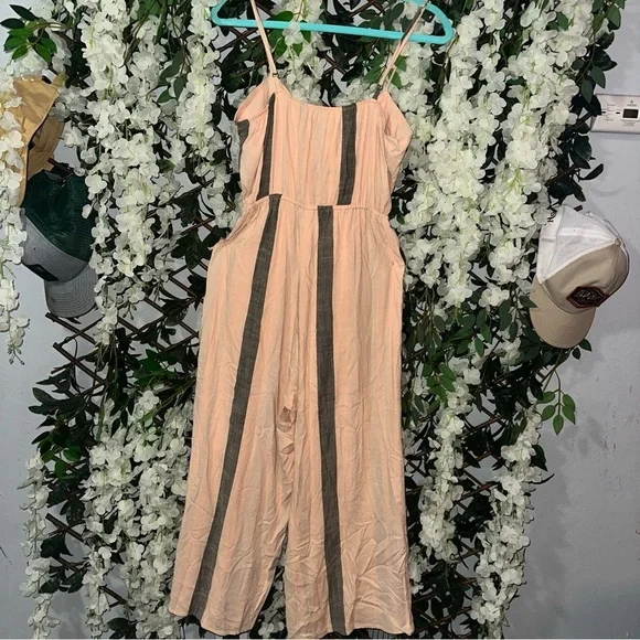 Elegant Cream Jumpsuit - Picture 4 of 5